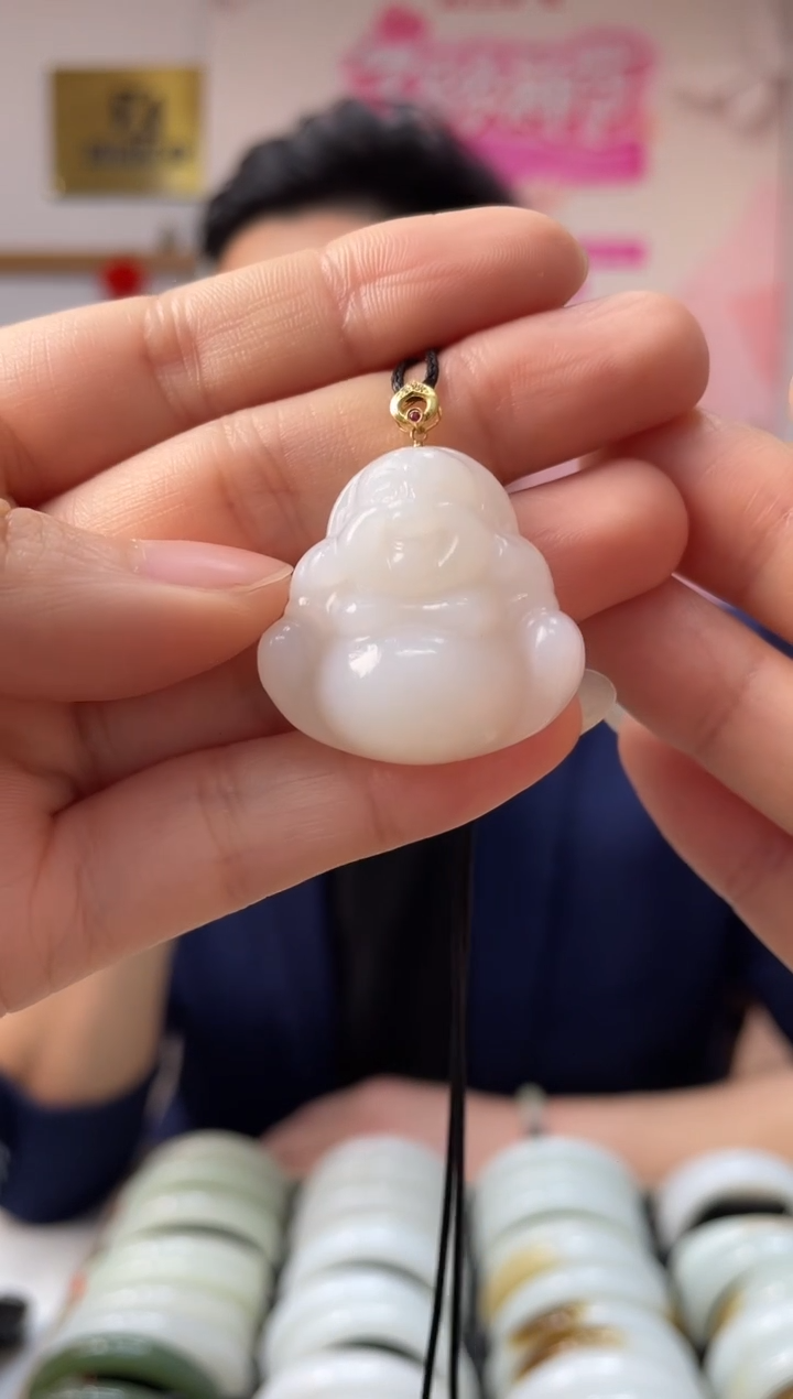 【闪购商品】和田玉颈饰18K金镶嵌佛公吊坠随机发一件