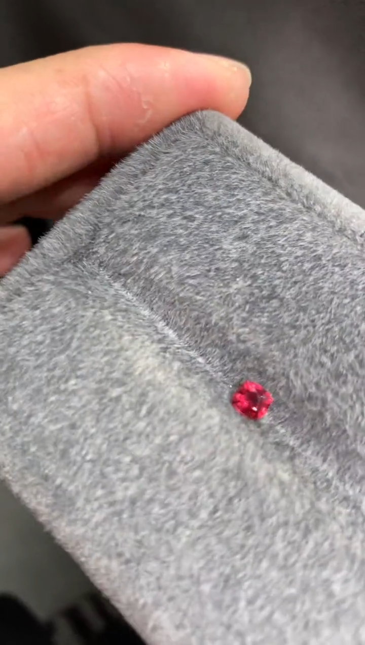 【闪购商品】尖晶石裸石未镶嵌a-188 0.32ct 超绝