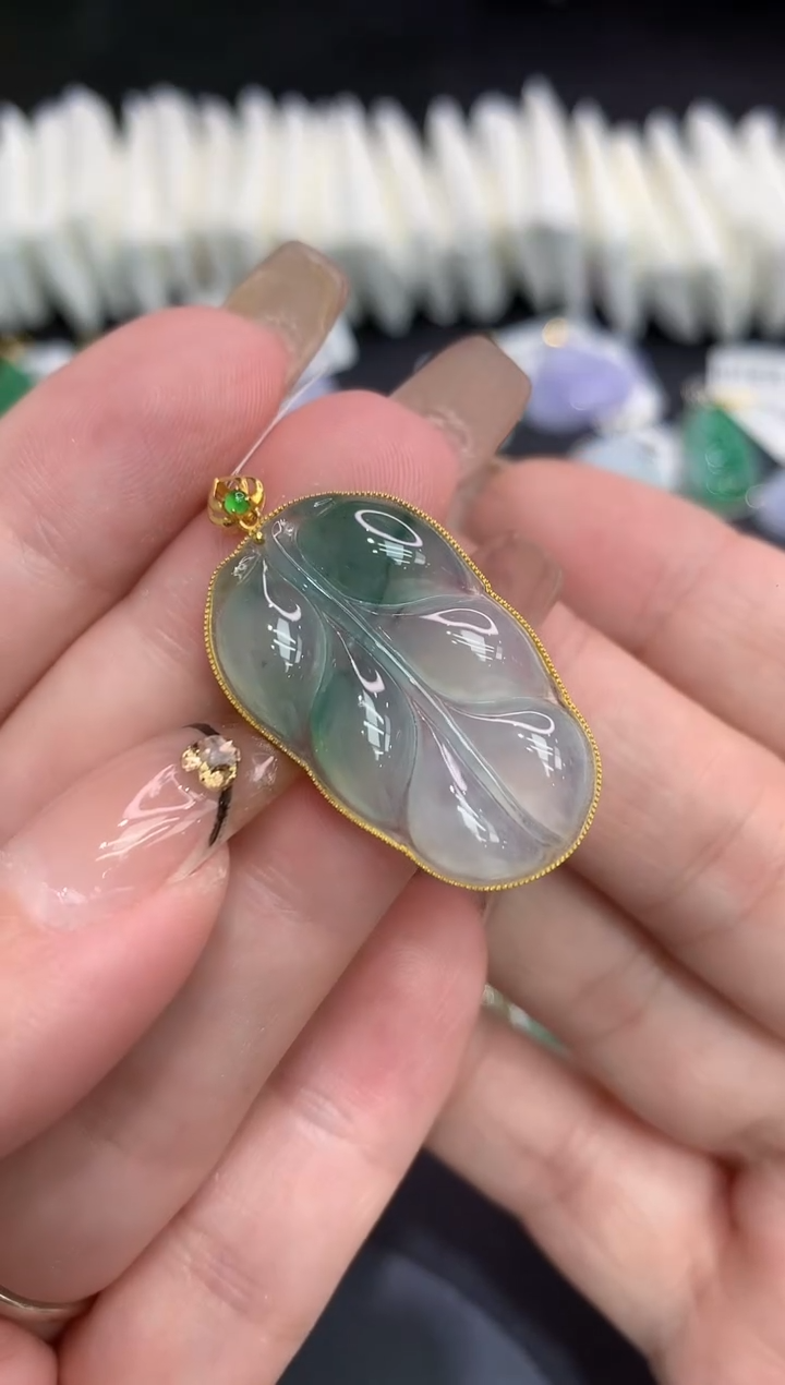 吊坠(不含链)18K金镶嵌翡翠11