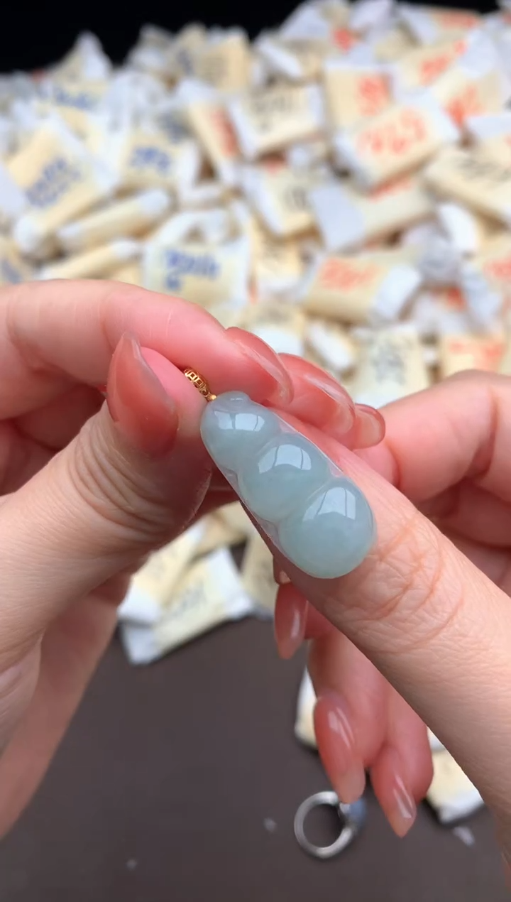 【闪购商品】翡翠挂件18K金镶嵌一