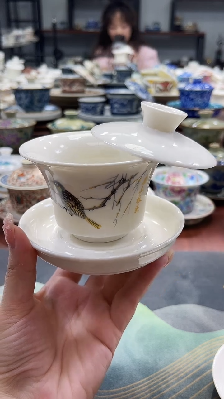 浮沉喜鹊盖碗浮沉喜鹊盖碗