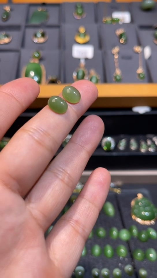 【闪购商品】和田玉未镶嵌碧玉猫眼裸石多样性发一