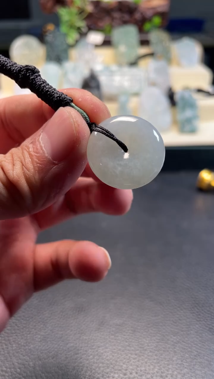 颈饰未镶嵌翡翠12/04/127