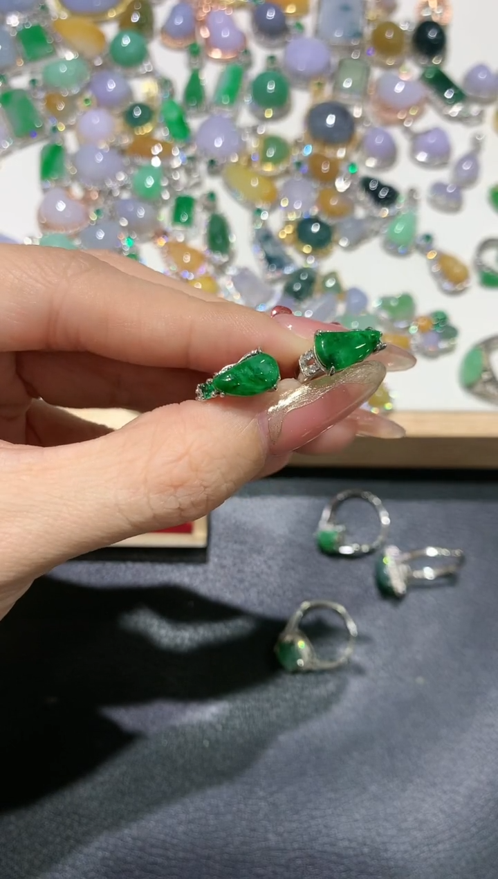 【闪购商品】翡翠吊坠(不含链)银S925镶嵌团购38