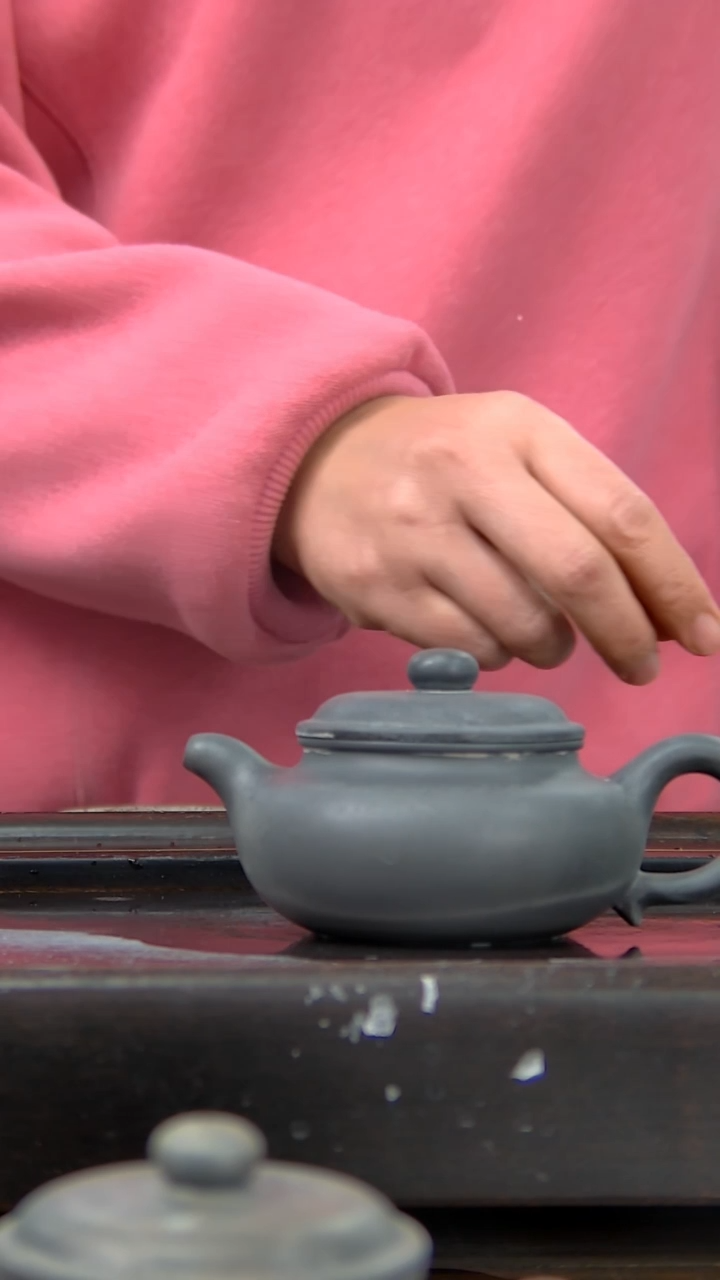 【闪购商品】贵台龙窑柴烧茶壶160