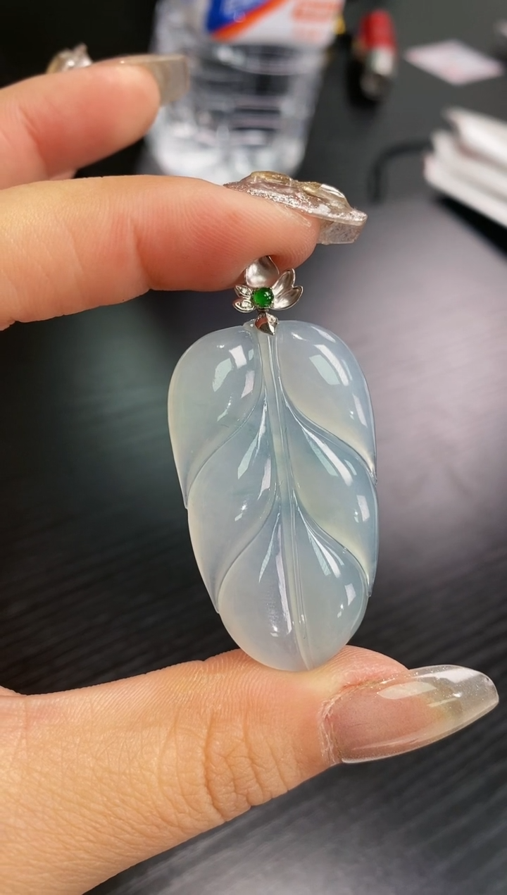 【闪购商品】翡翠颈饰18K金镶嵌