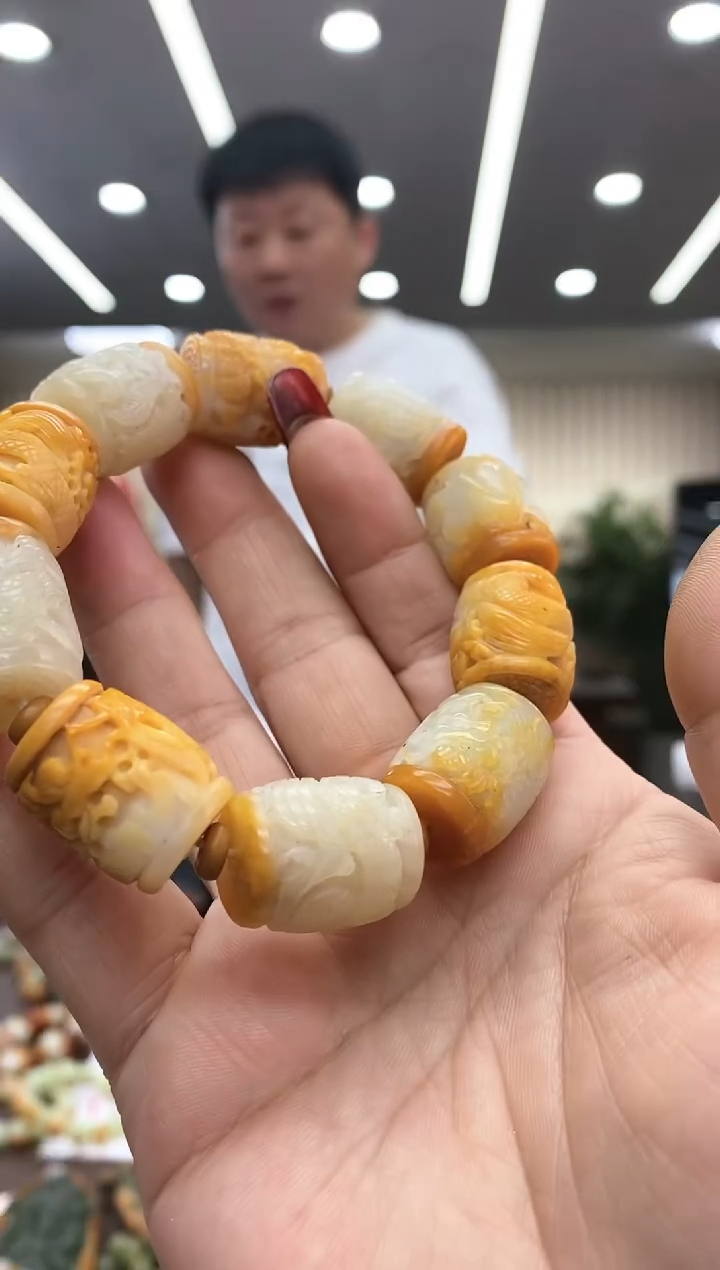 【闪购商品】透闪石质玉手串未镶嵌手串