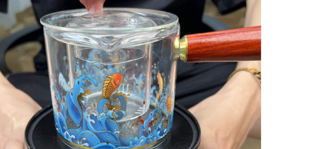 G1346-鱼跃四海玻璃侧把壶KSDBL