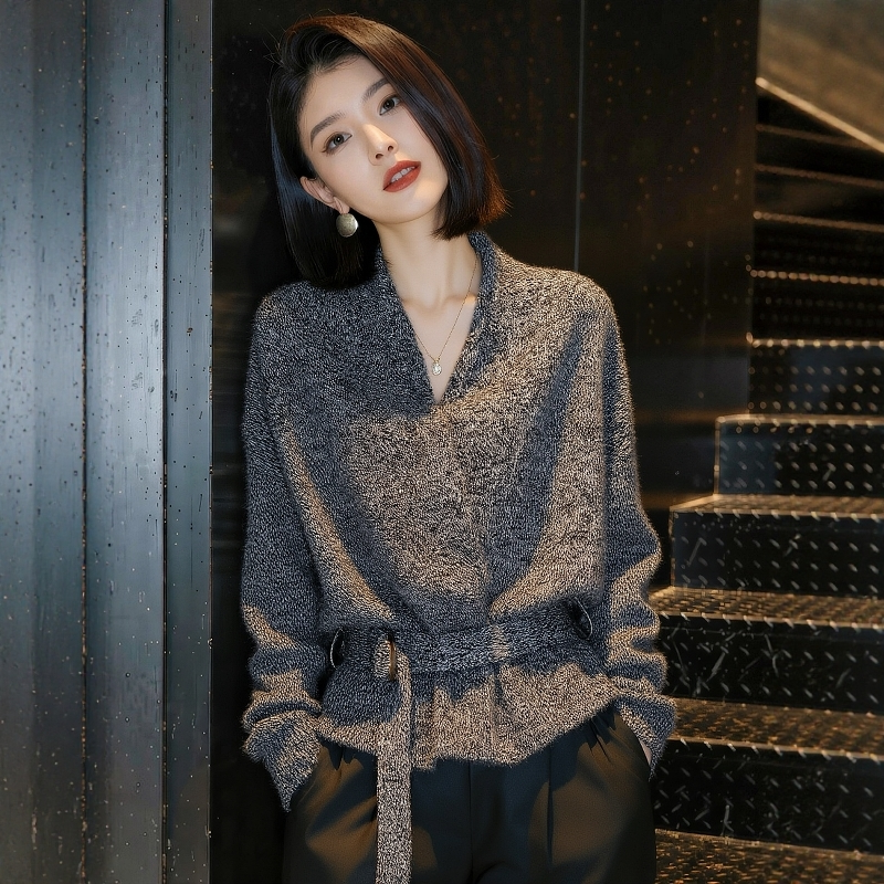 秋冬慵懒黑色V领毛衣外套女高级感洋气减龄系带收腰针织开衫上衣商品图