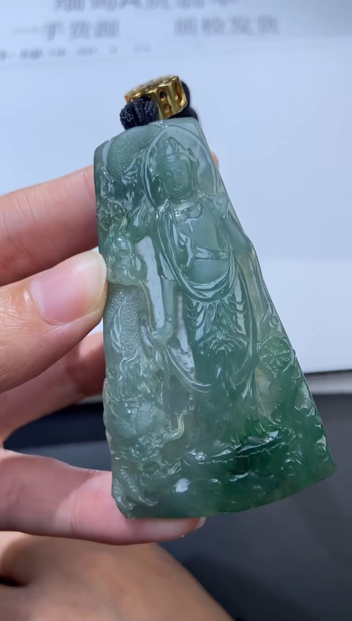 未镶嵌挂件翡翠378967  多人