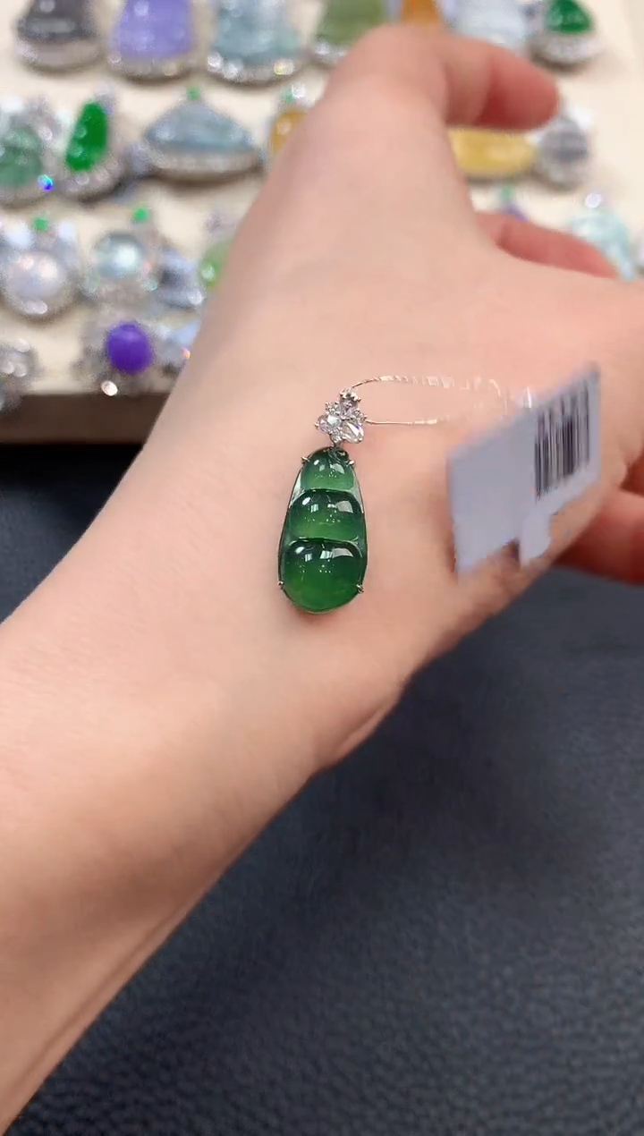 【闪购商品】翡翠吊坠(不含链)18K金镶嵌n5     