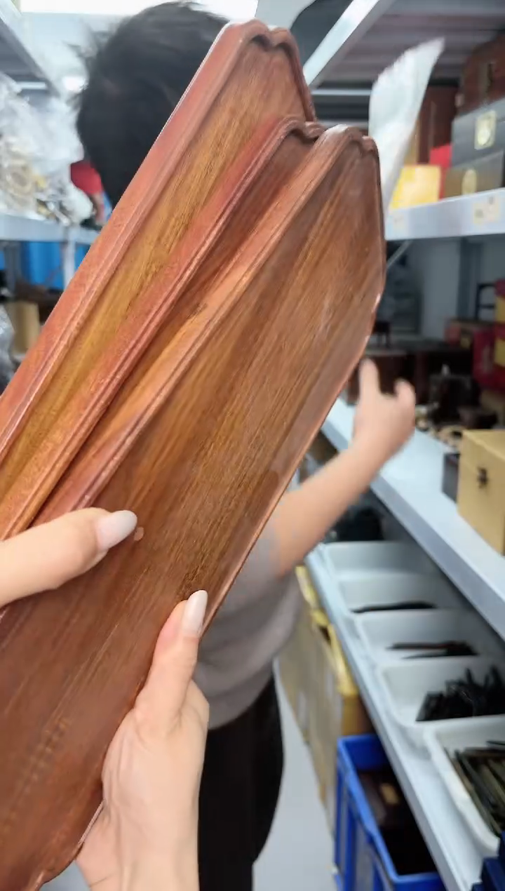 【闪购商品】花梨木类其他相思木大号茶盘一个