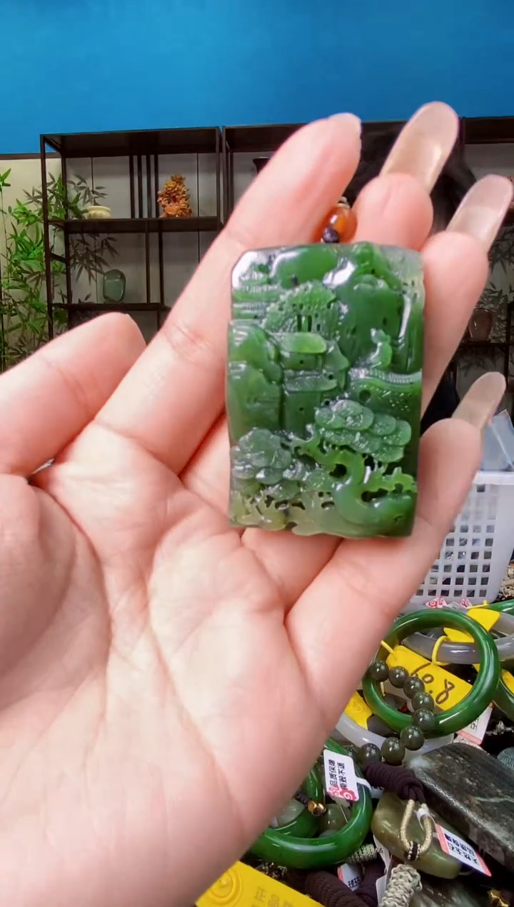 颈饰未镶嵌和田玉1