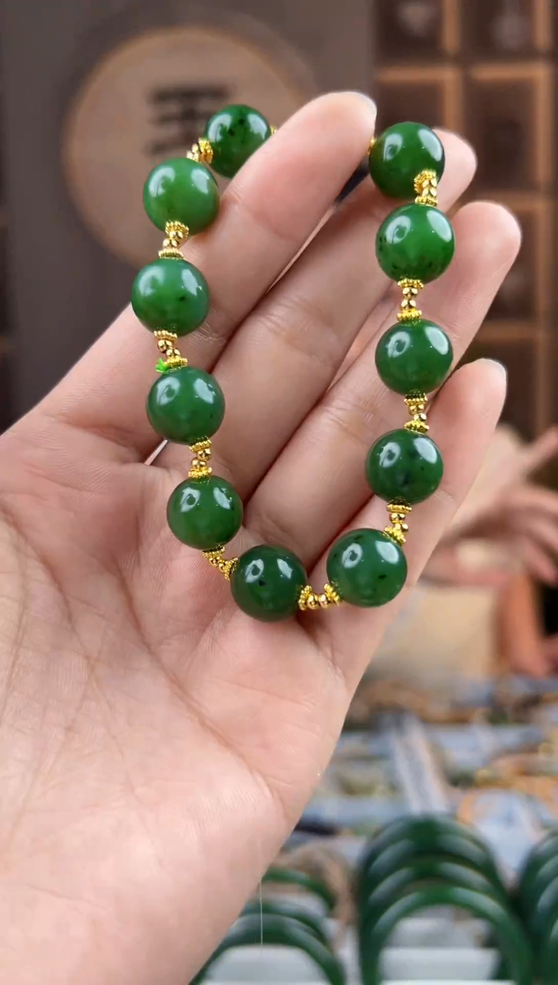 颈饰未镶嵌和田玉拍一发一，拍一发一