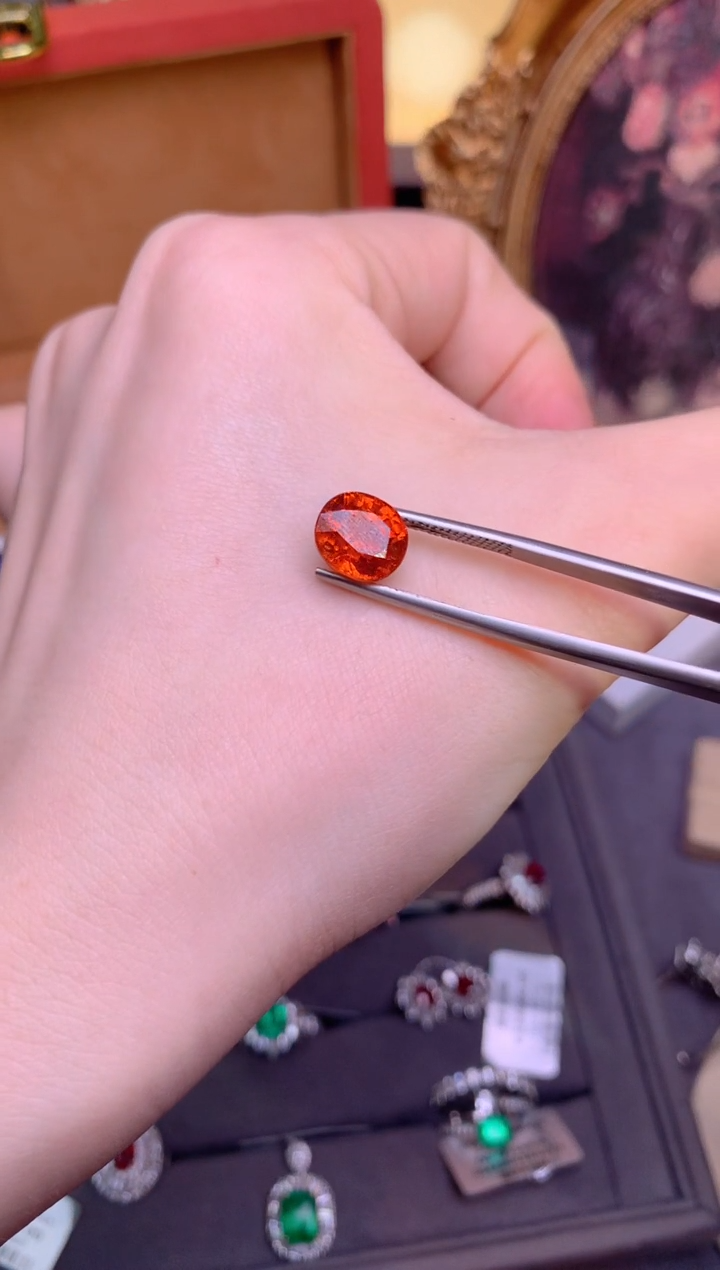 石榴石（芬达石）裸石未镶嵌5.0CT