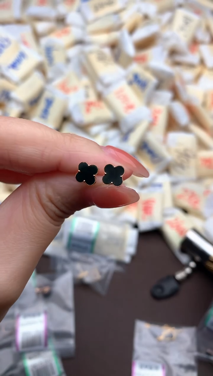 【闪购商品】翡翠挂件18K金镶嵌一