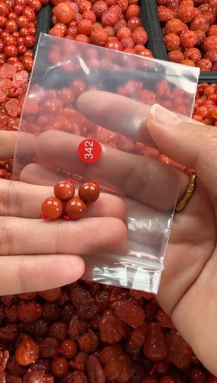 【闪购商品】南红玛瑙颈饰未镶嵌1