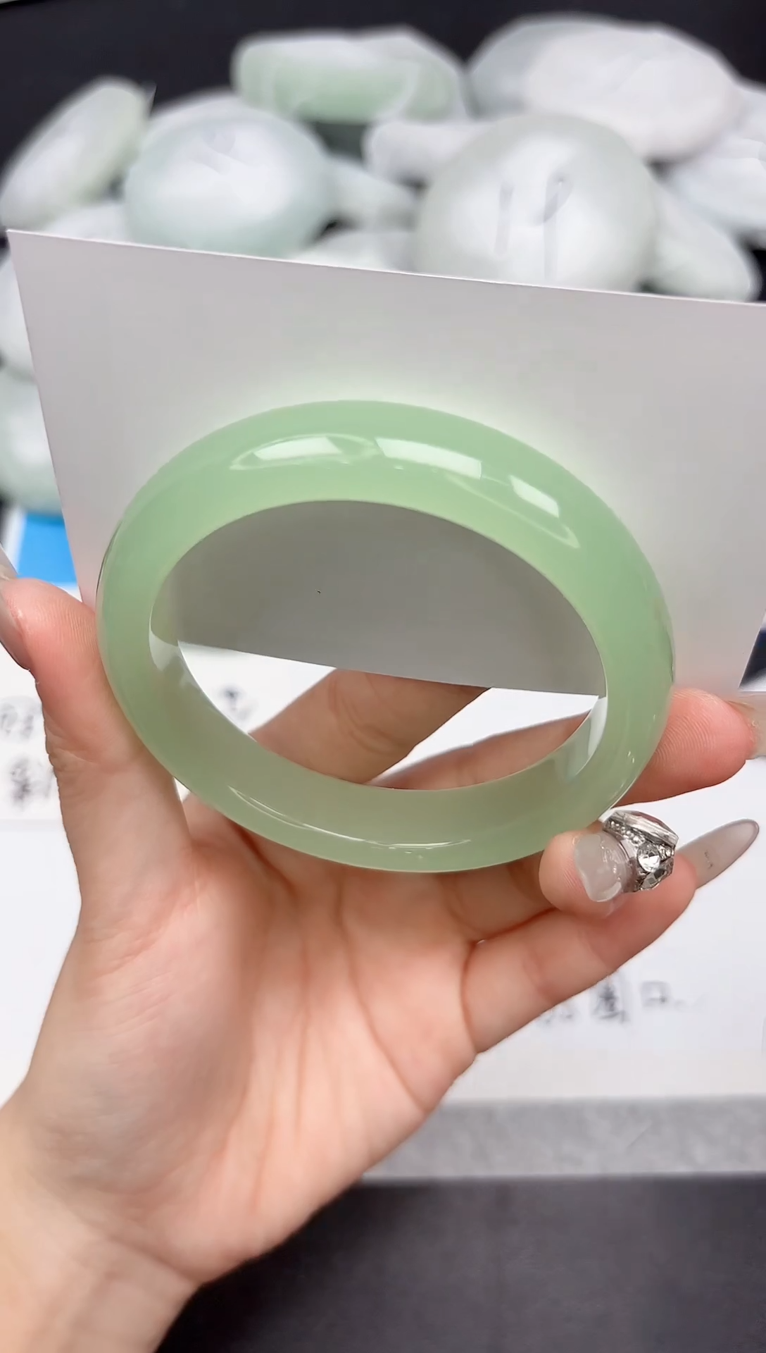 未镶嵌手镯石英质玉380-55-56