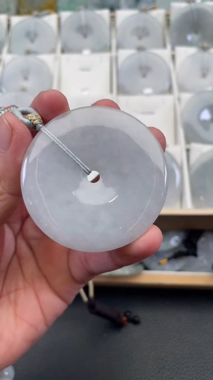 颈饰未镶嵌翡翠。**来天然缅甸翡翠A货64