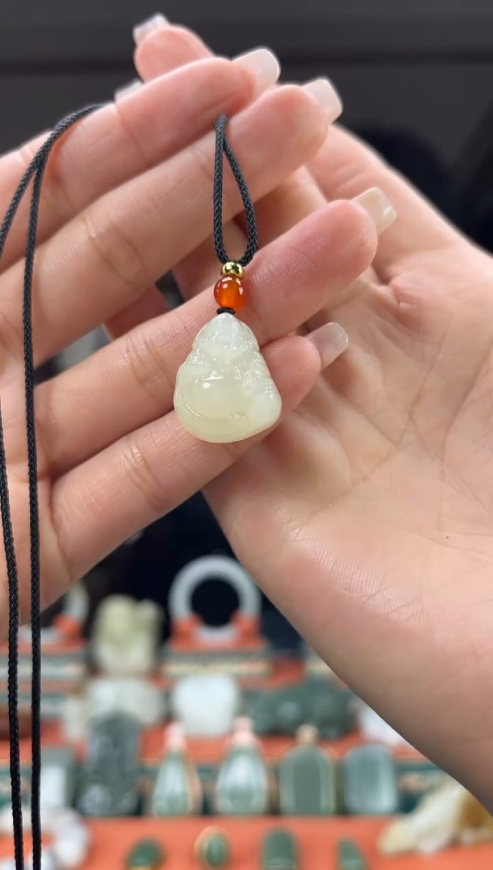 【闪购商品】和田玉颈饰未镶嵌1