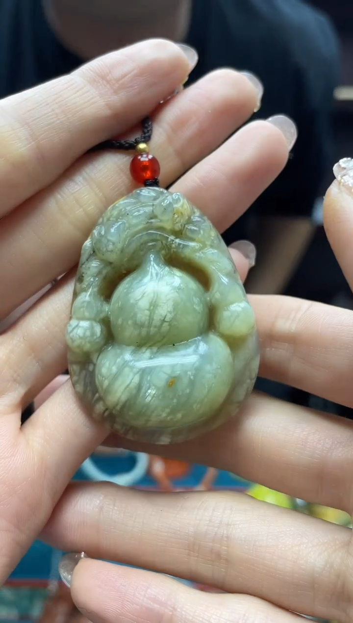 未镶嵌岫玉吊坠·