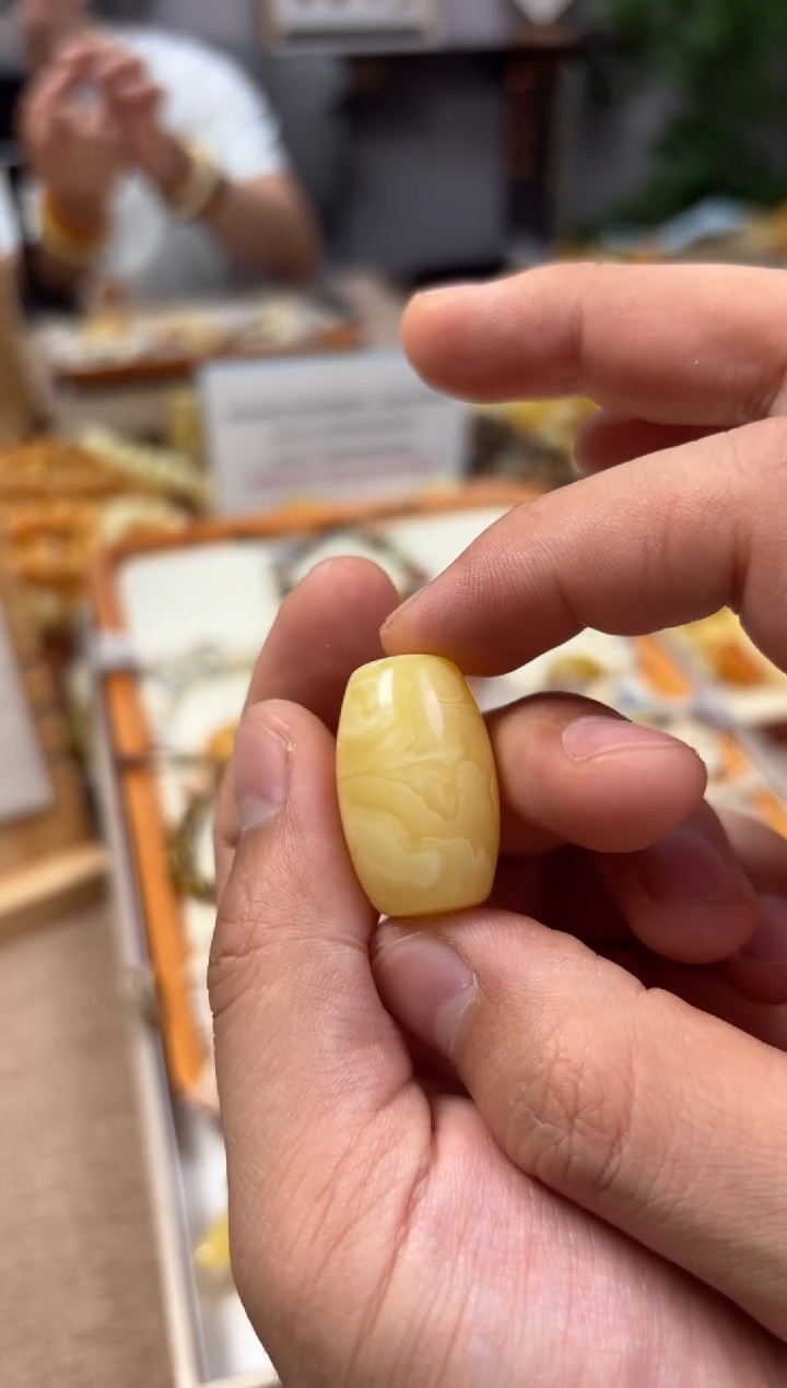【闪购商品】蜜蜡裸石未镶嵌桶珠