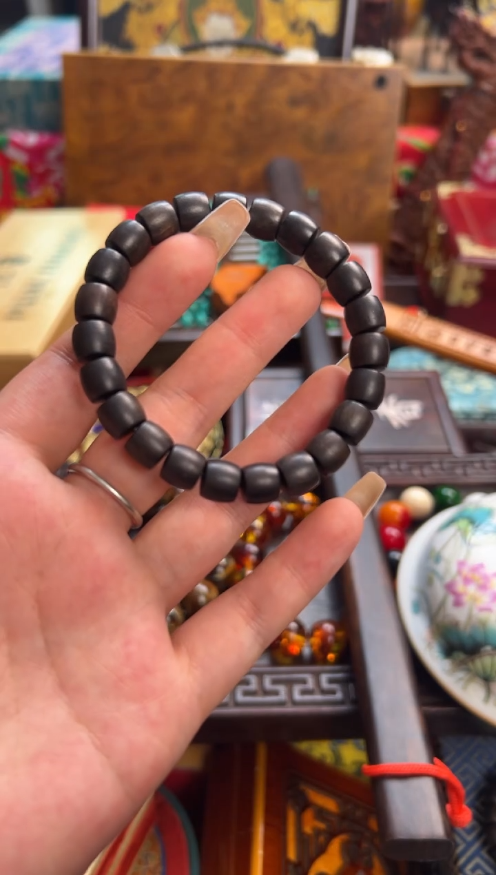 木--------瓷---------小手串