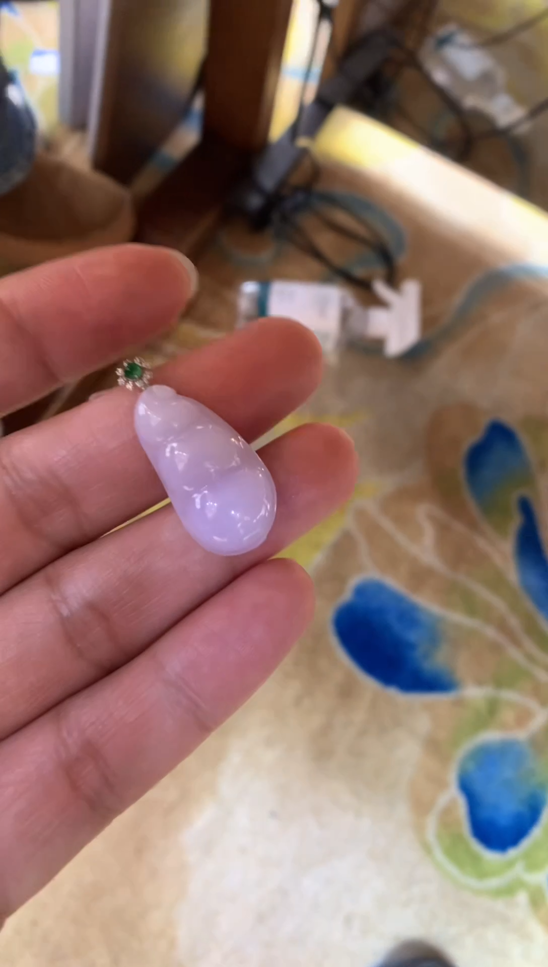 【闪购商品】翡翠颈饰18K金镶嵌福豆