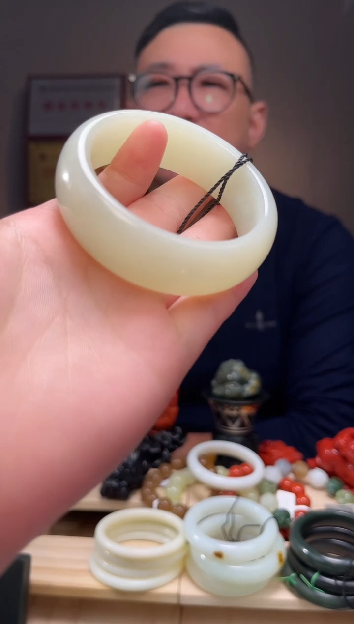 颈饰未镶嵌和田玉市*56