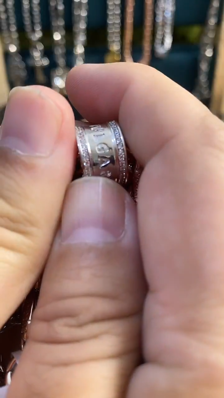 瓷片一****玩灼水精品好物集