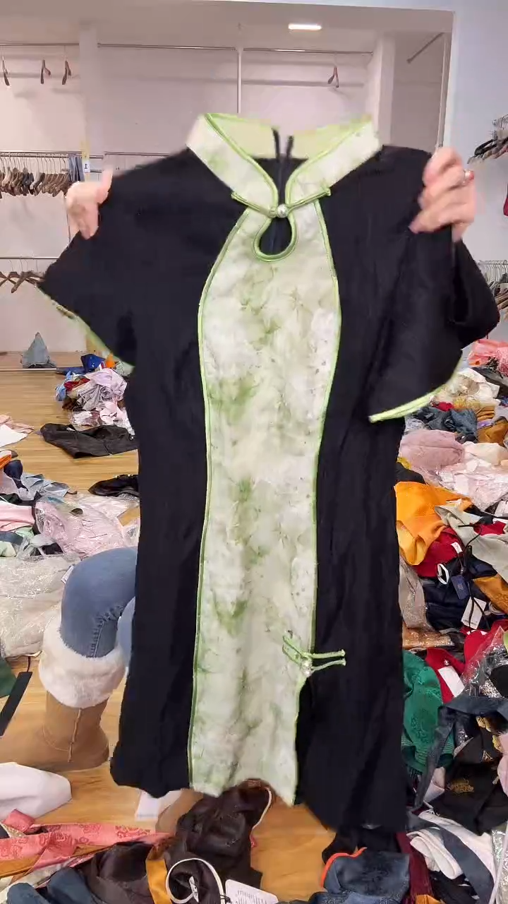 M码       90-105斤  裙子