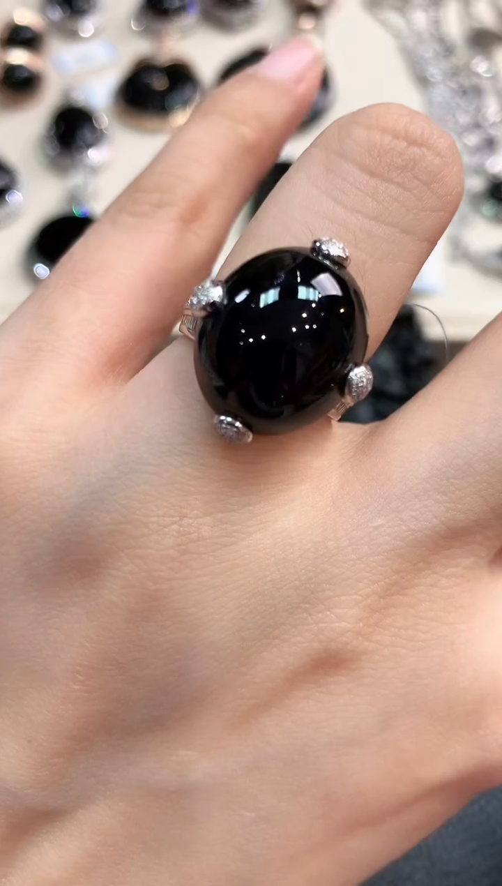 【闪购商品】翡翠戒指18K金镶嵌m115       