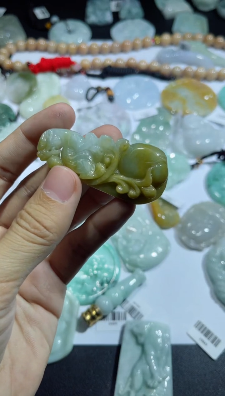 【闪购商品】翡翠吊坠(不含链)未镶嵌00017363