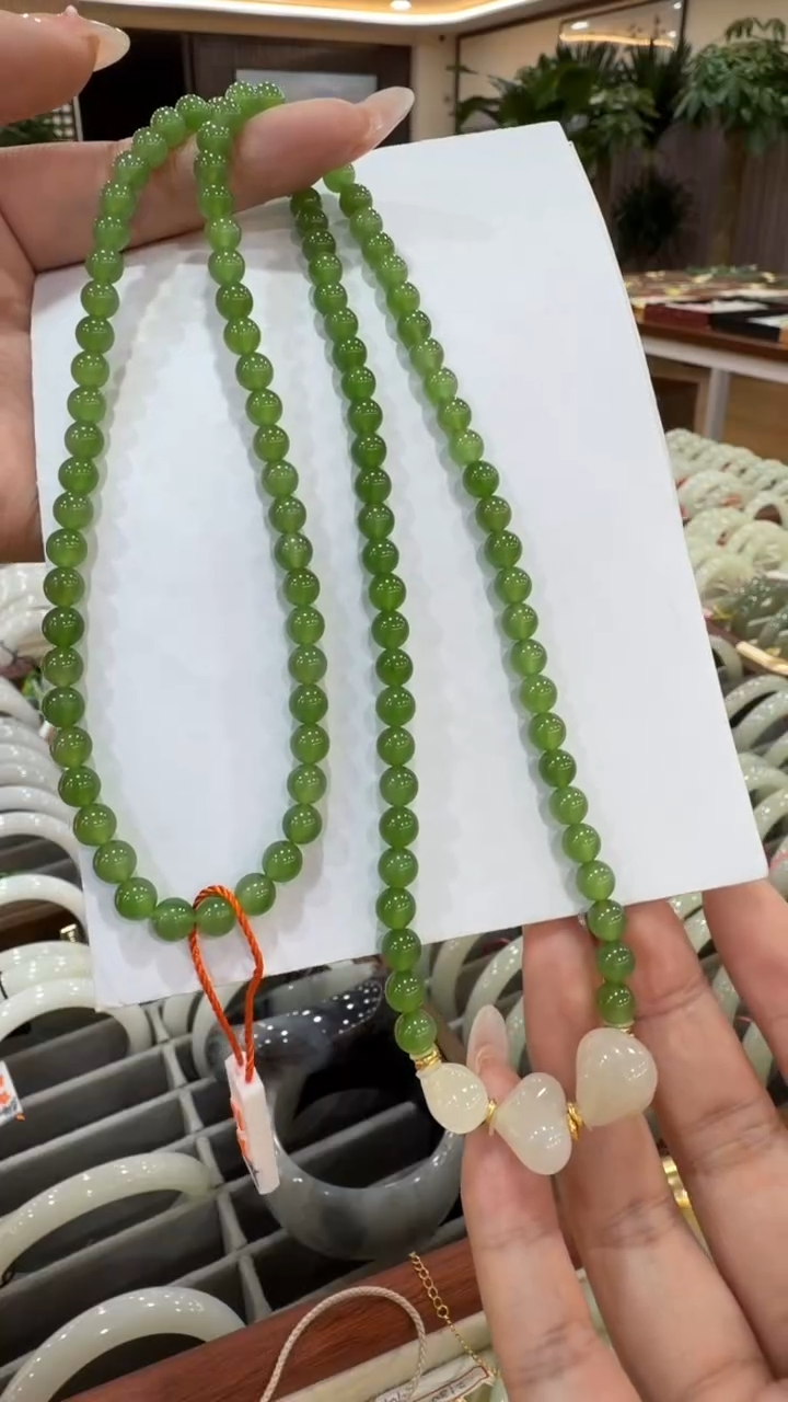 颈饰未镶嵌和田玉项链