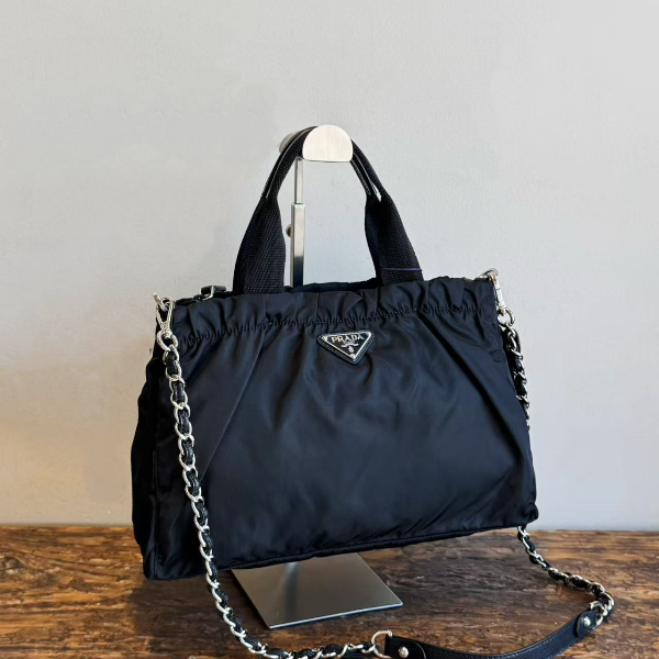 95新 Prada/普拉达 尼龙两用包
