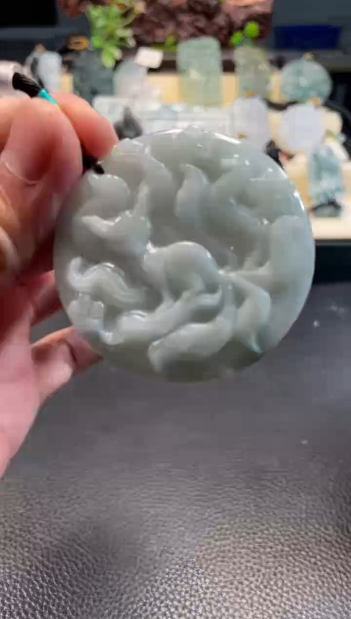 颈饰未镶嵌翡翠12/03/136