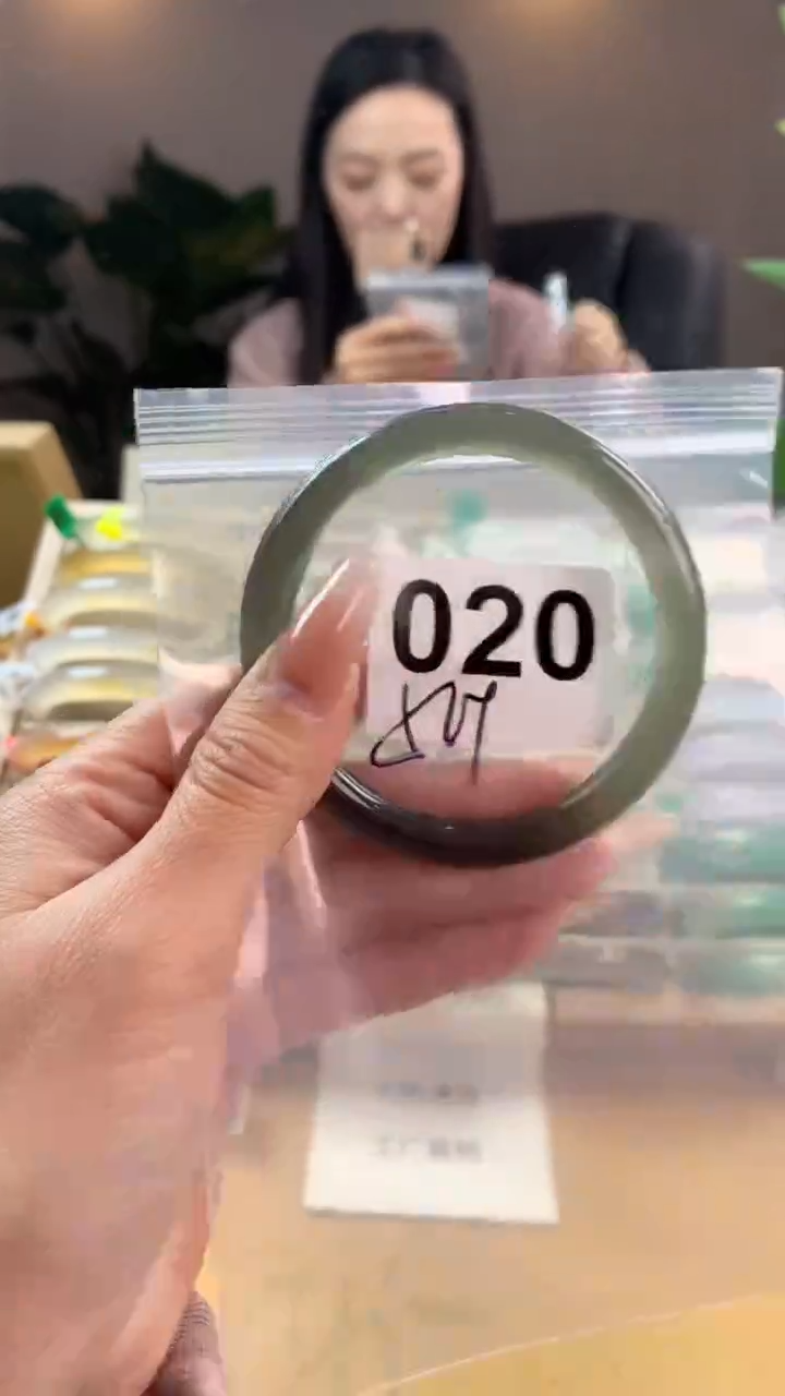 【闪购商品】玛瑙/玉髓手镯未镶嵌020