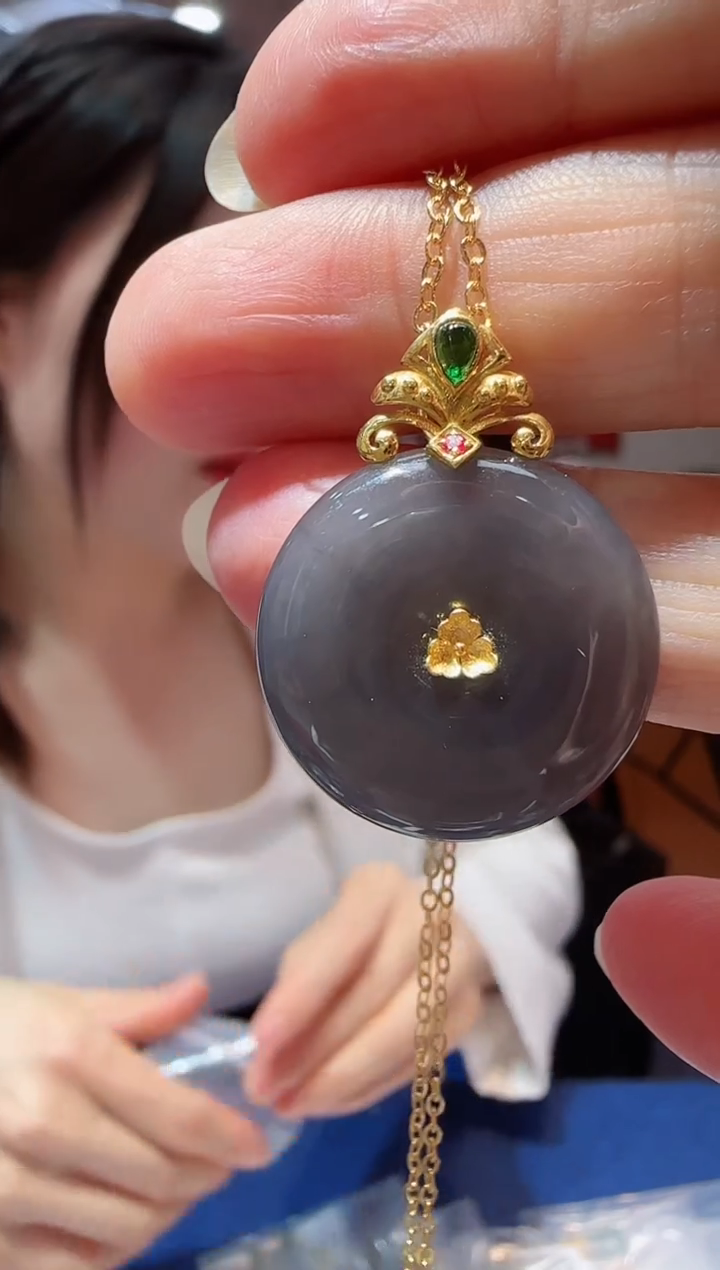 【闪购商品】和田玉吊坠18K金镶嵌烟紫平安扣HNZ8551