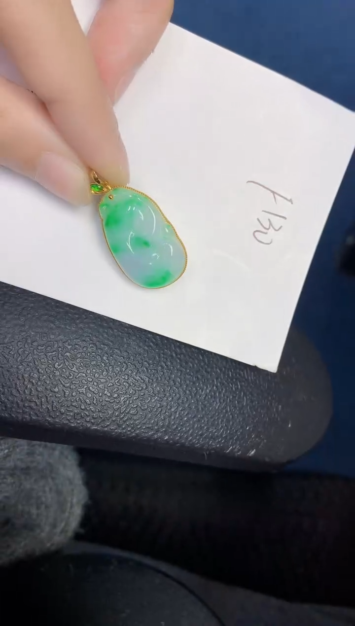 【闪购商品】翡翠颈饰18K金镶嵌000000000