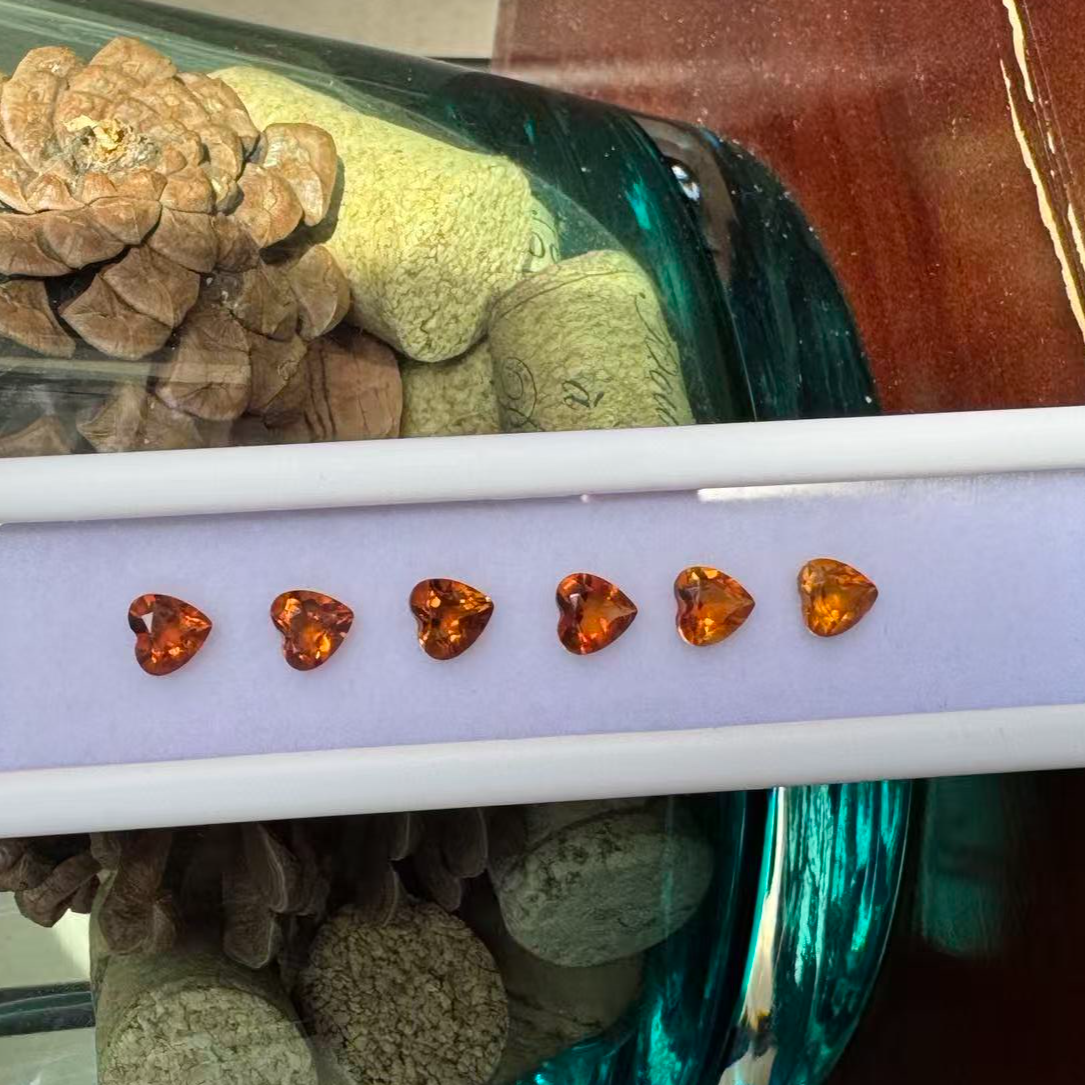 天 然 精 品 黄水晶