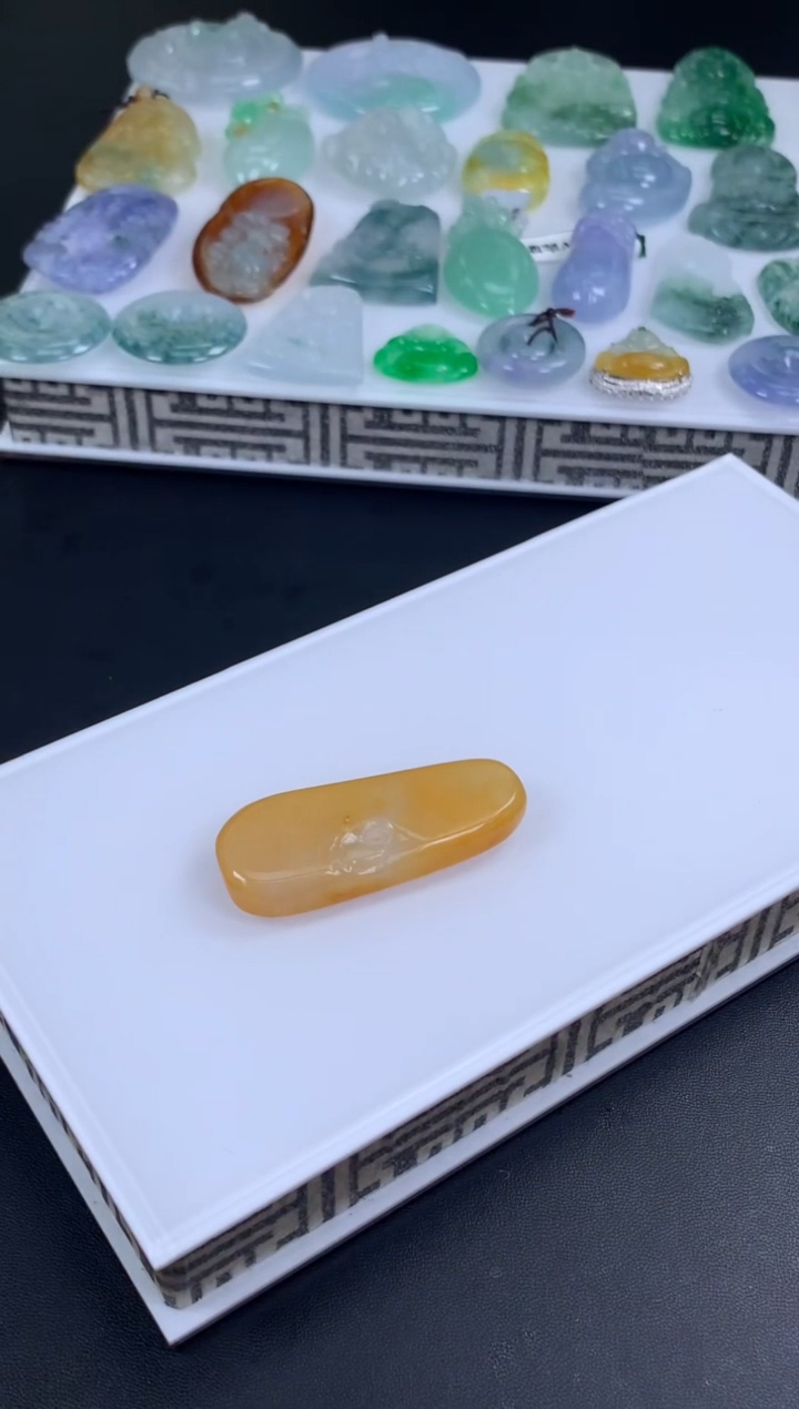 【闪购商品】定制翡翠未镶嵌翡翠