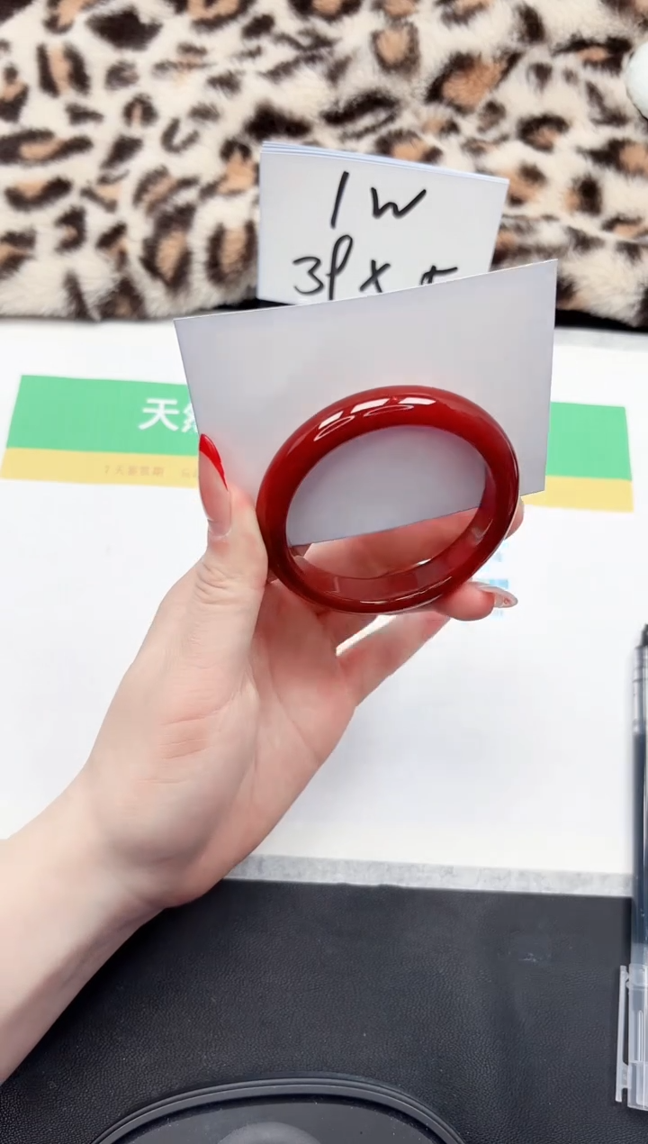 【闪购商品】石英质玉手镯未镶嵌121-53