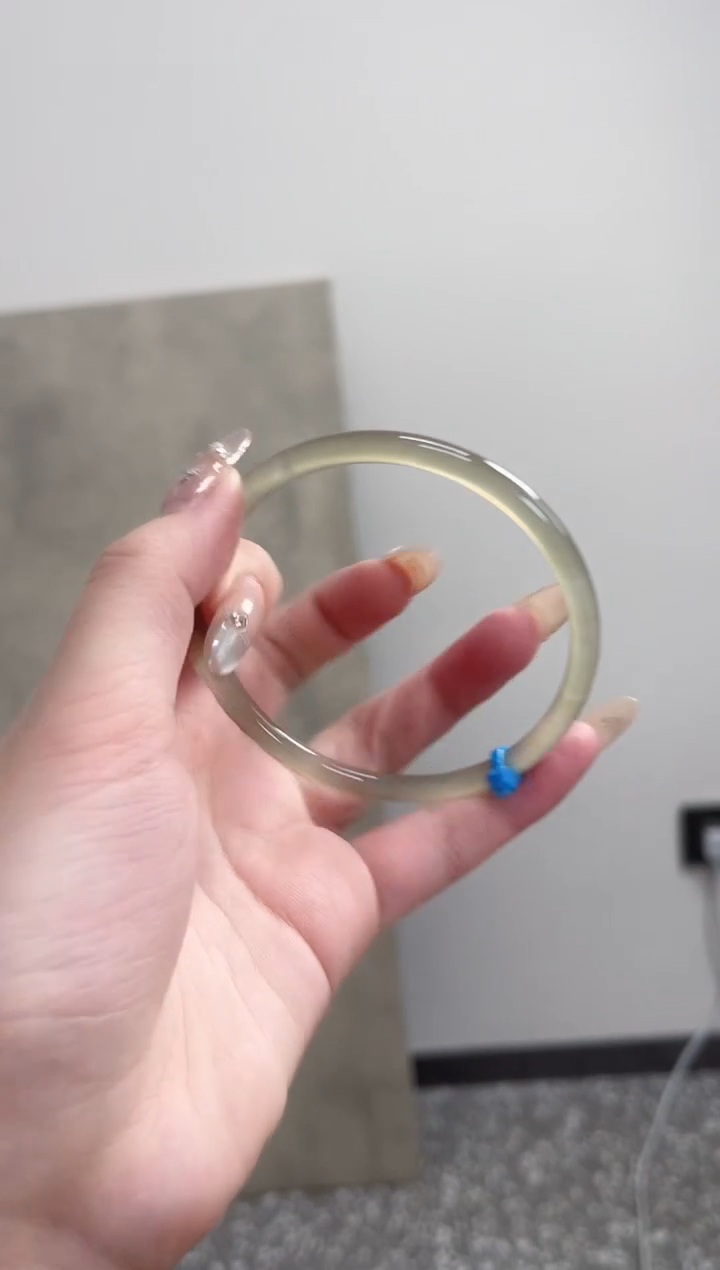 【闪购商品】玛瑙/玉髓手镯未镶嵌64圈 需要包容