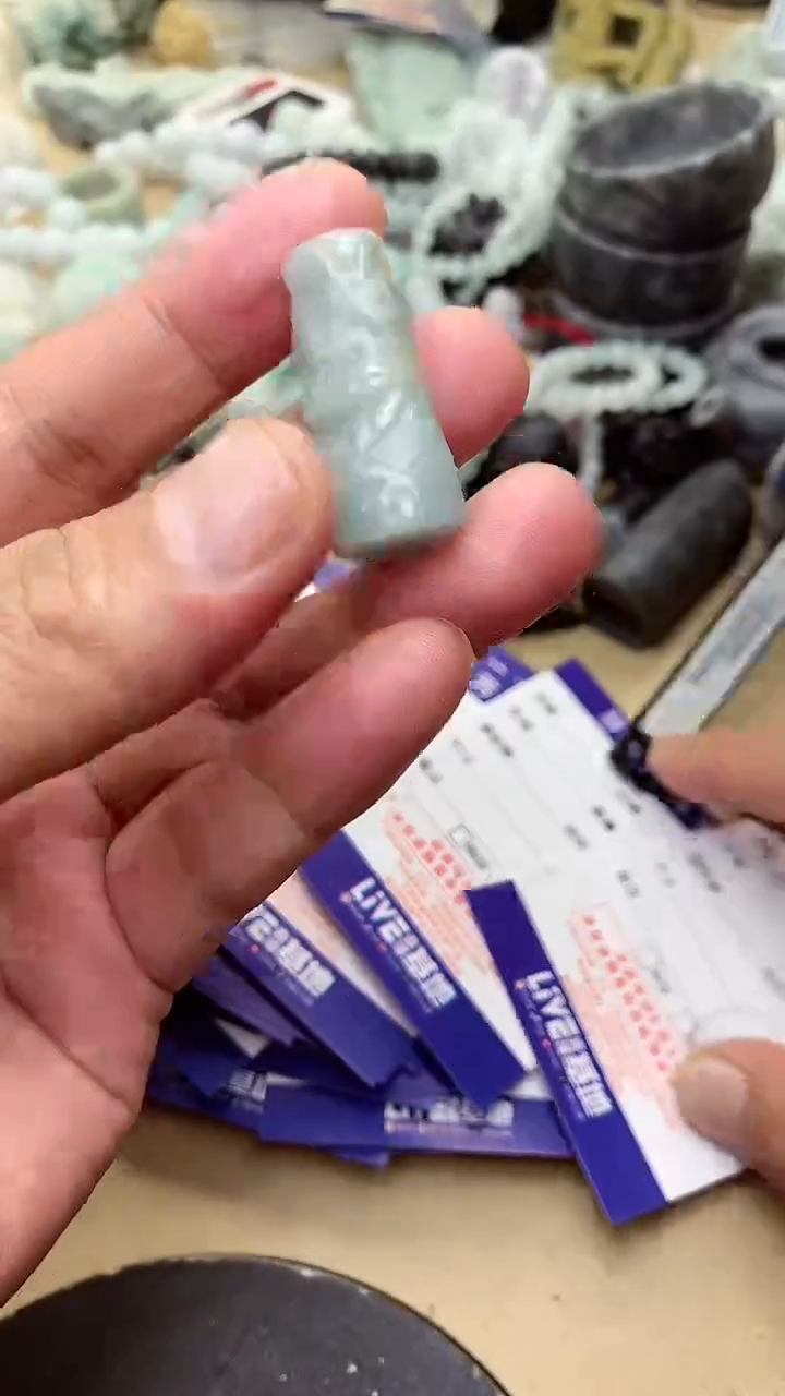 【闪购商品】翡翠颈饰未镶嵌挂件
