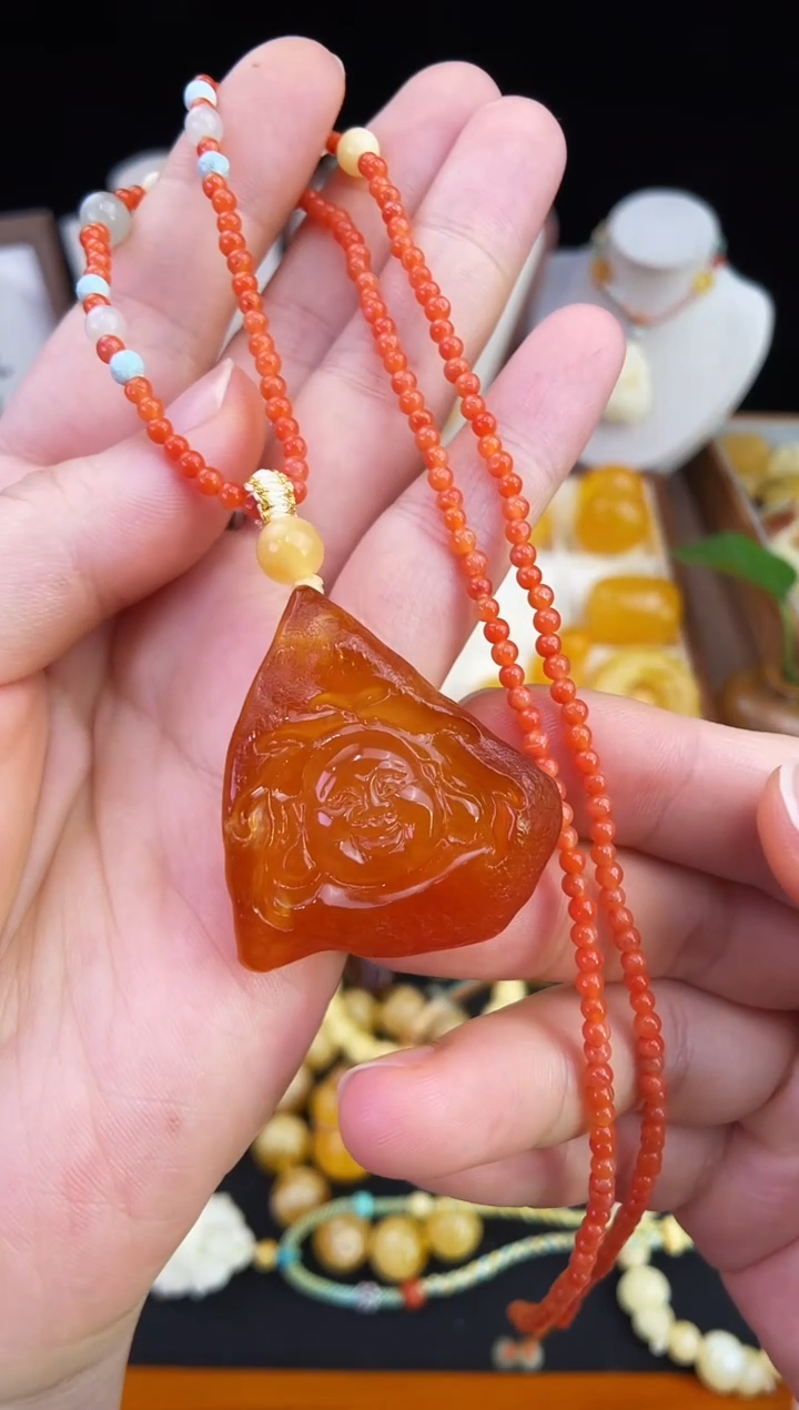 琥珀未镶嵌珠宝奇石柒月