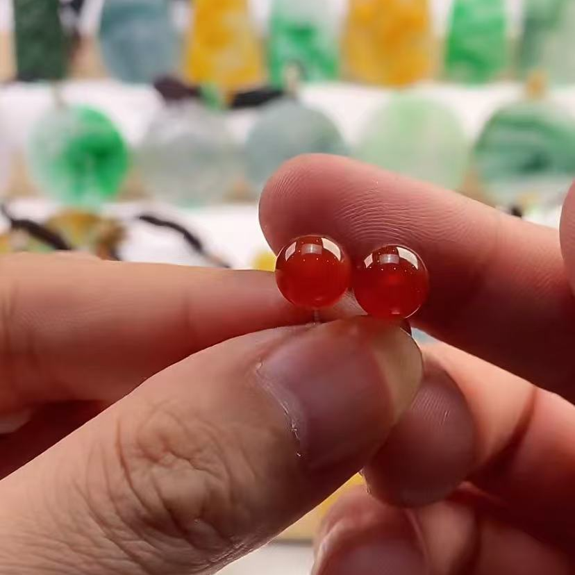 天然精美玛瑙耳钉(福利)