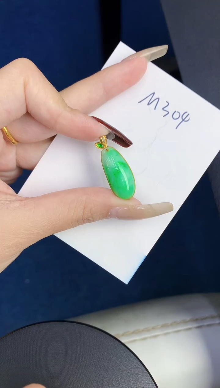 【闪购商品】翡翠颈饰18K金镶嵌000000000