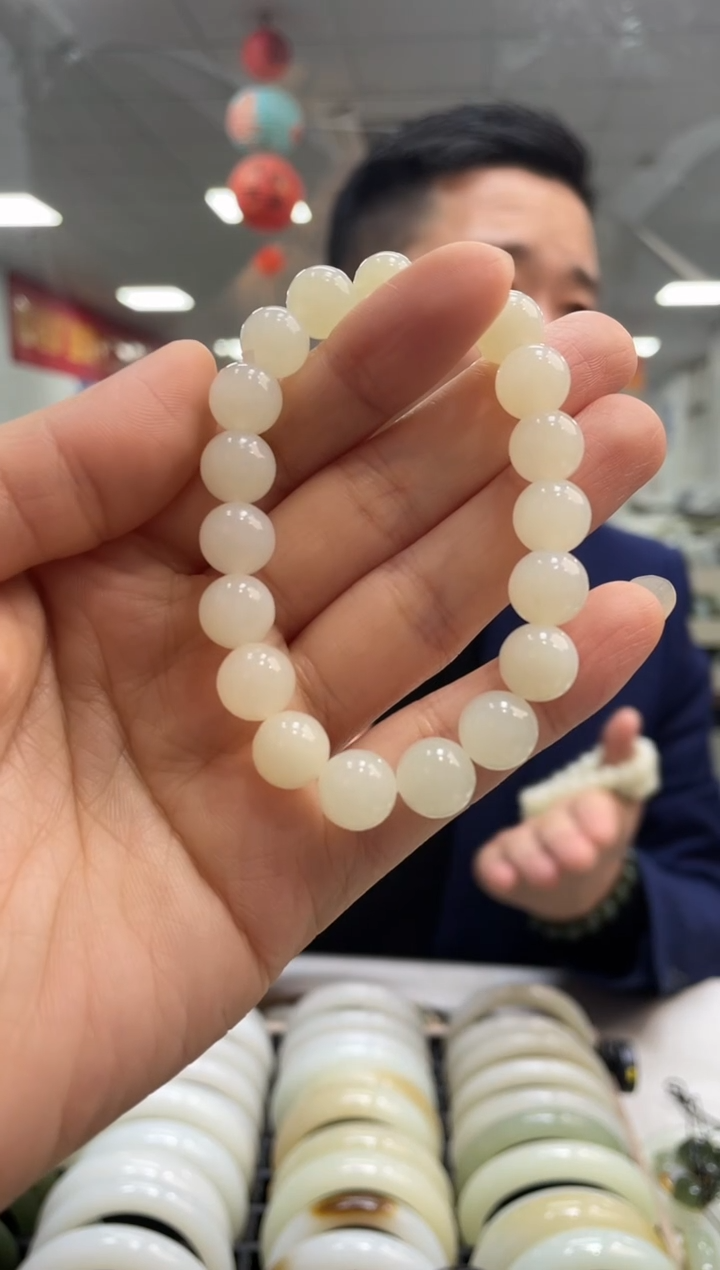 未镶嵌手链和田玉老熟油膏卡10-9手串随机发一件