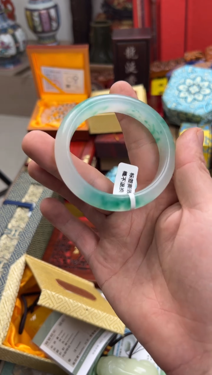 【闪购商品】翡翠手镯未镶嵌————————————