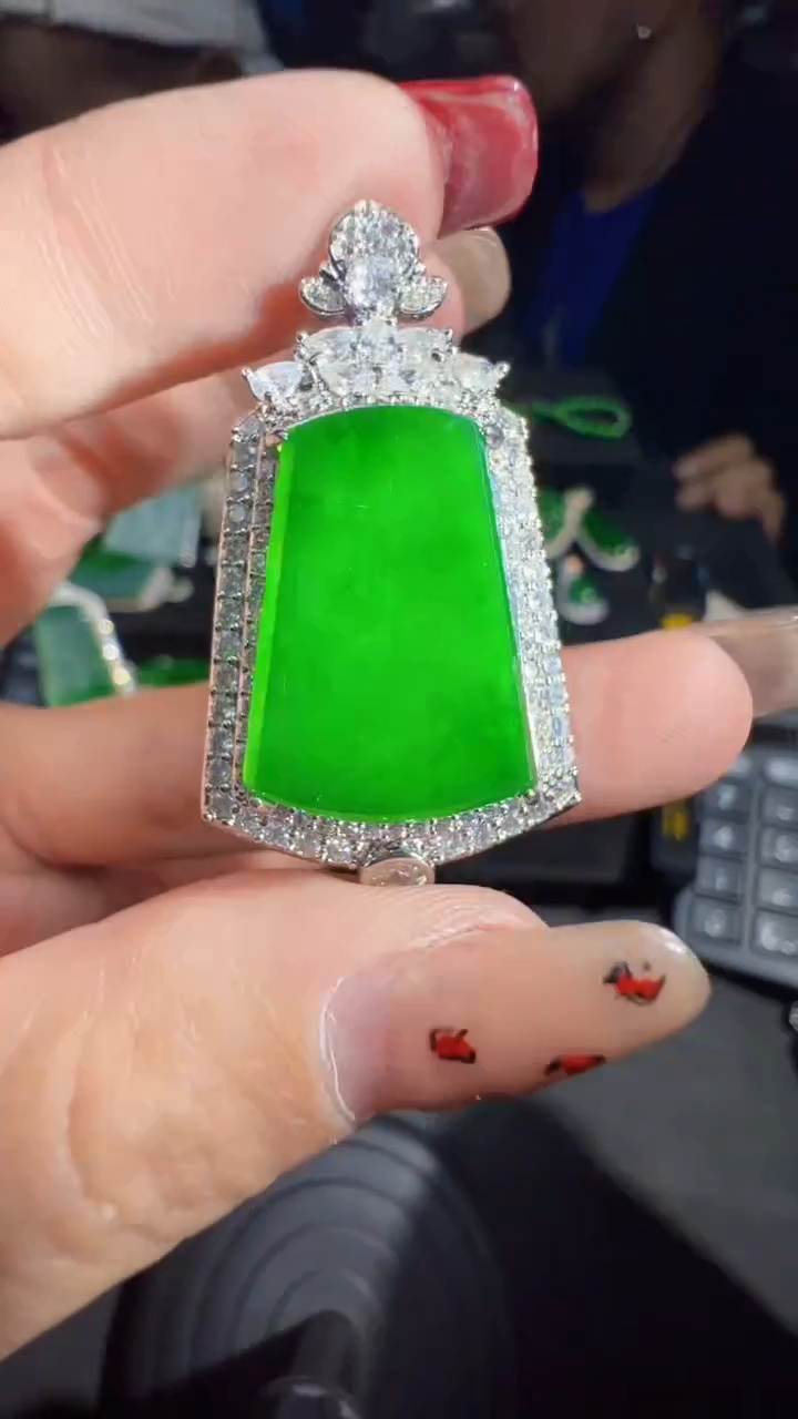 【闪购商品】定制翡翠未镶嵌无事牌商品多样性发货1